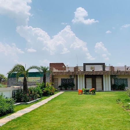 R K Villa Prayagraj Exterior foto