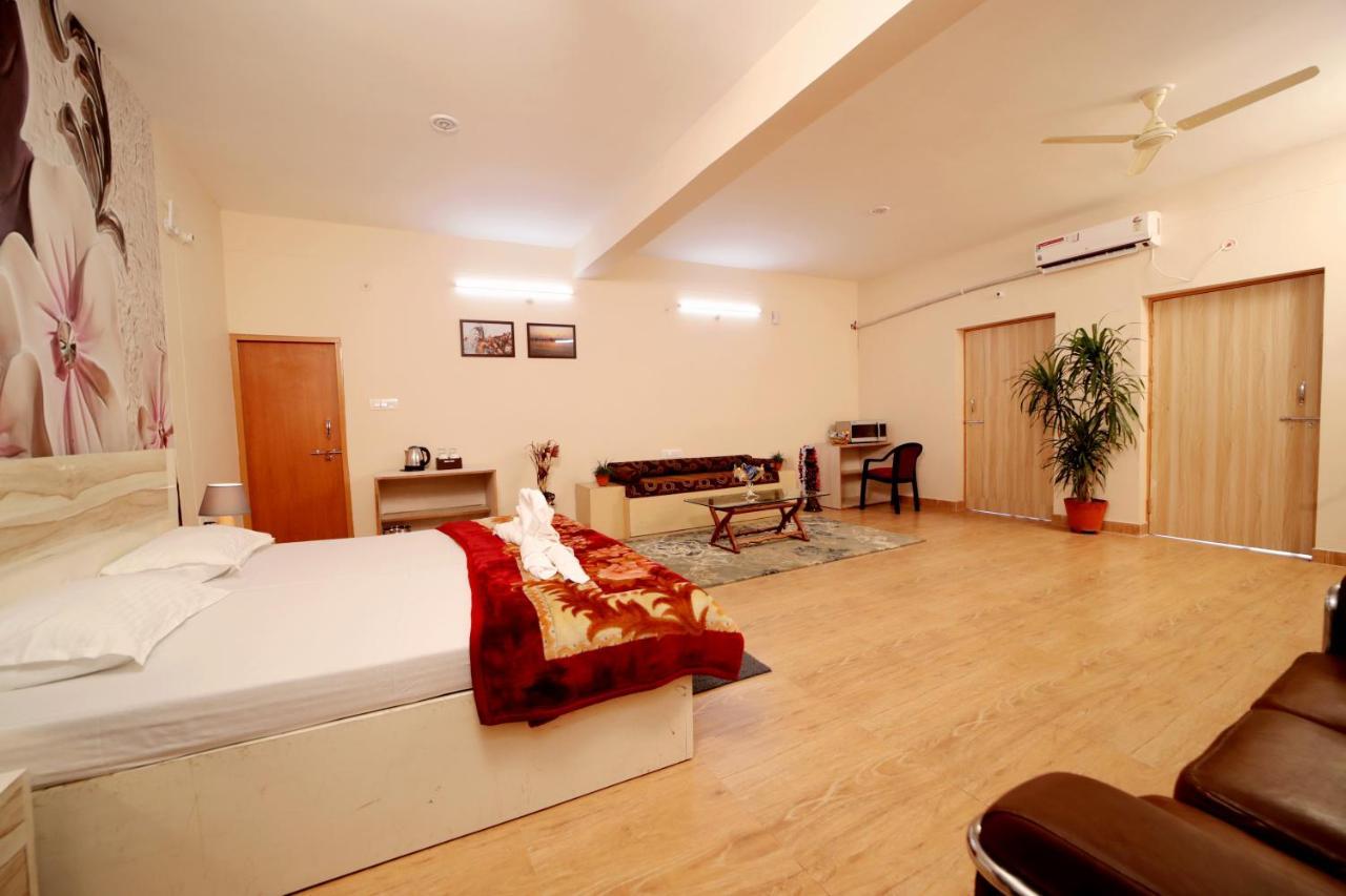 R K Villa Prayagraj Exterior foto